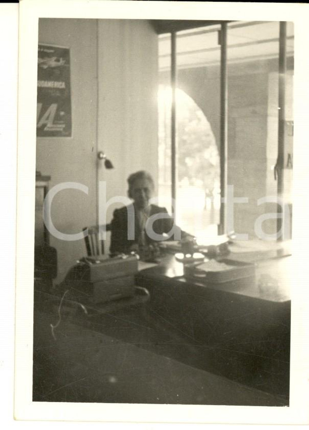 1962 ITALIA Ritratto di impiegata al Consolato Argentino - Foto 7x10 cm
