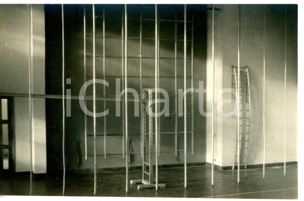 Fotografia d epoca originale 1951 MILANO Istituto Leone XIII  Palestra con attrezzi ginnici  Foto 4 1