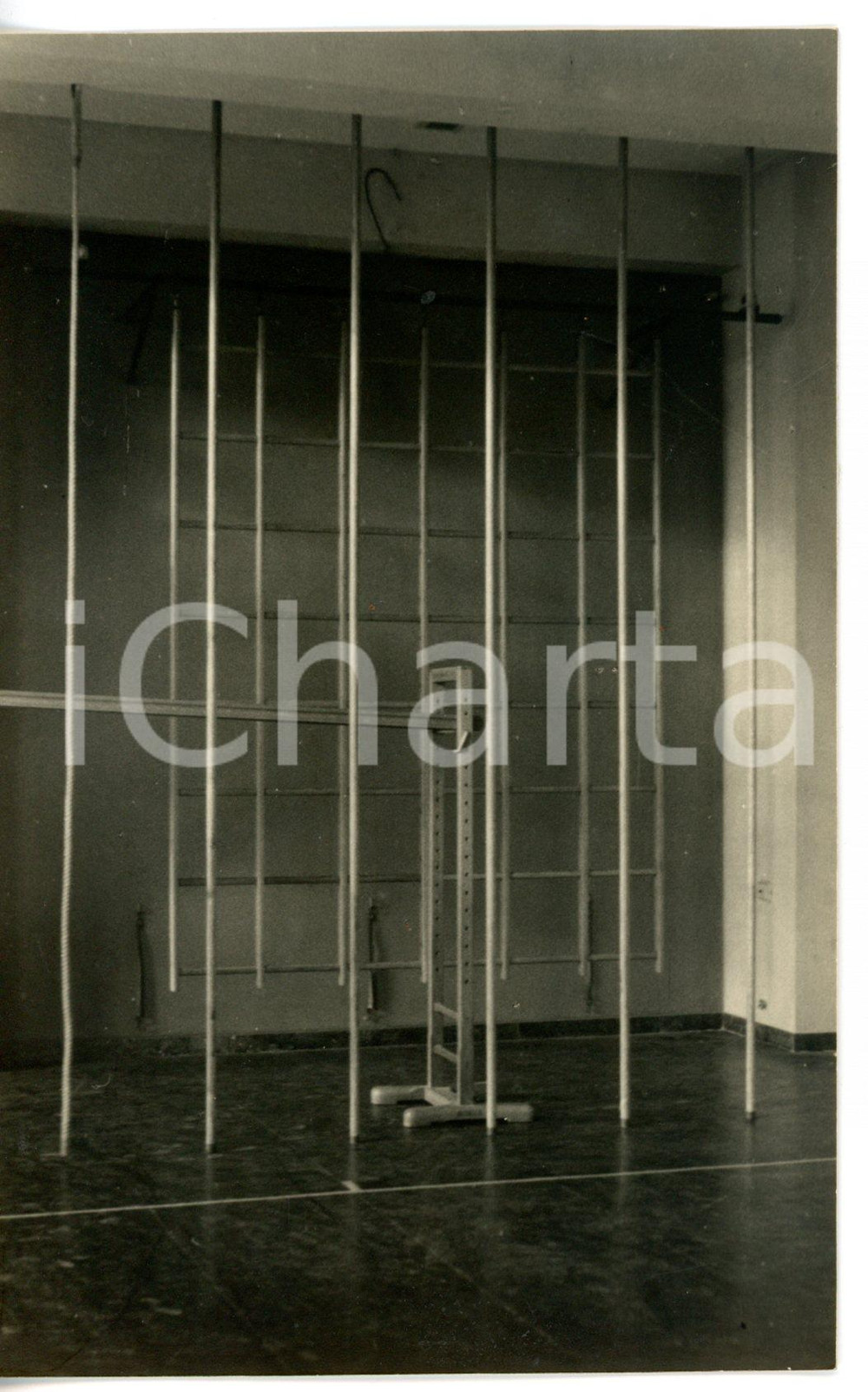 Fotografia d epoca originale 1951 MILANO Istituto Leone XIII  Palestra con attrezzi ginnici  Foto 7 1