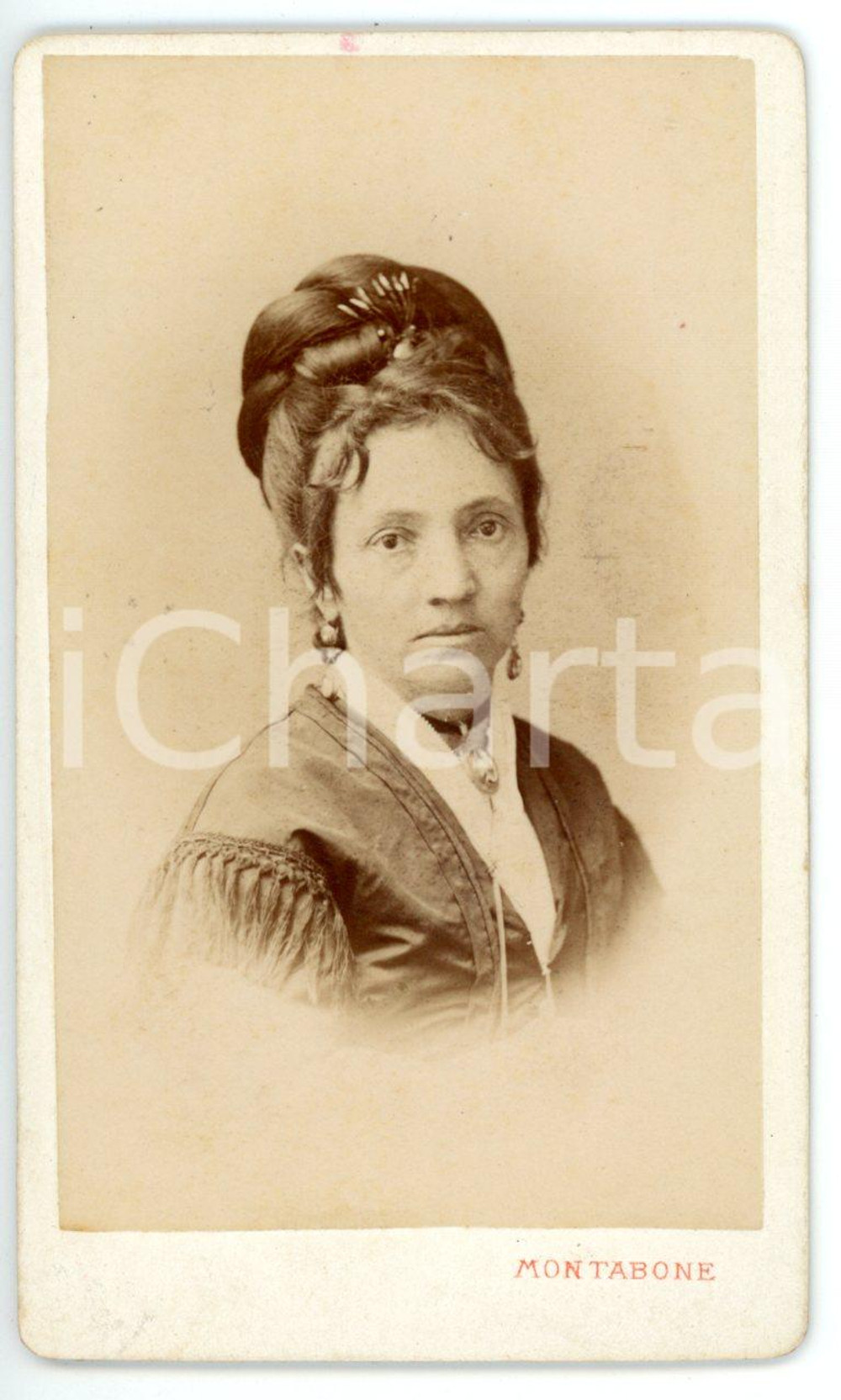 Fotografia d epoca originale 1880 ca MILANO Donna con acconciatura raccolta Foto MONTABONE  MARCOZZI CDV 1