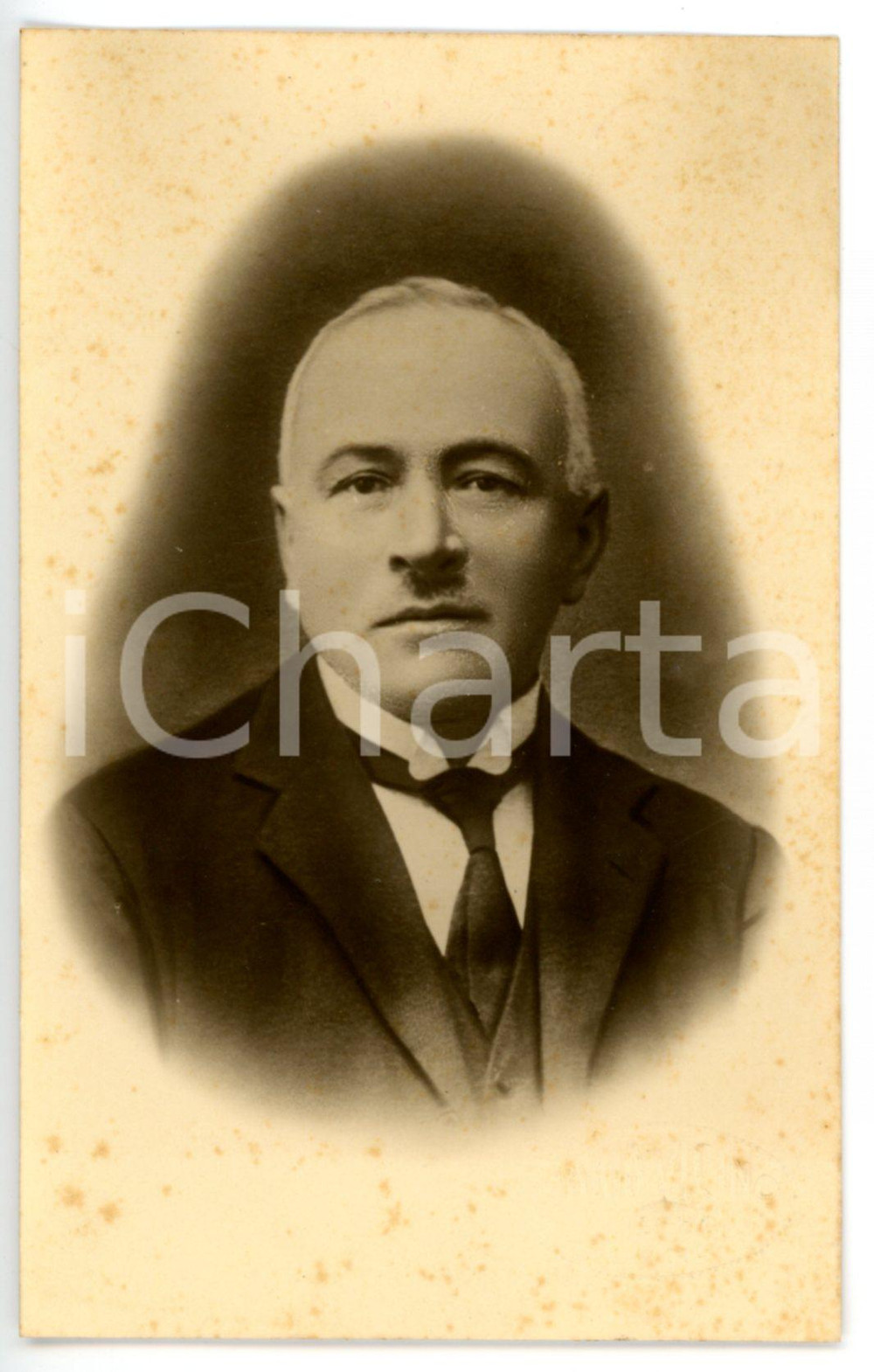 1920 ca MILANO Ritratto maschile in abito scuro *Fotocartolina M. VICINO - FP