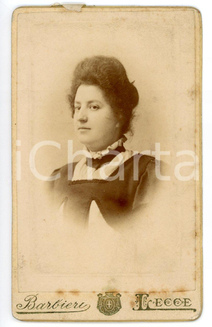 Fotografia d epoca originale 1895 ca LECCE Ritratto di Carmela SERGIO  Fotografia BARBIERI  CDV 1