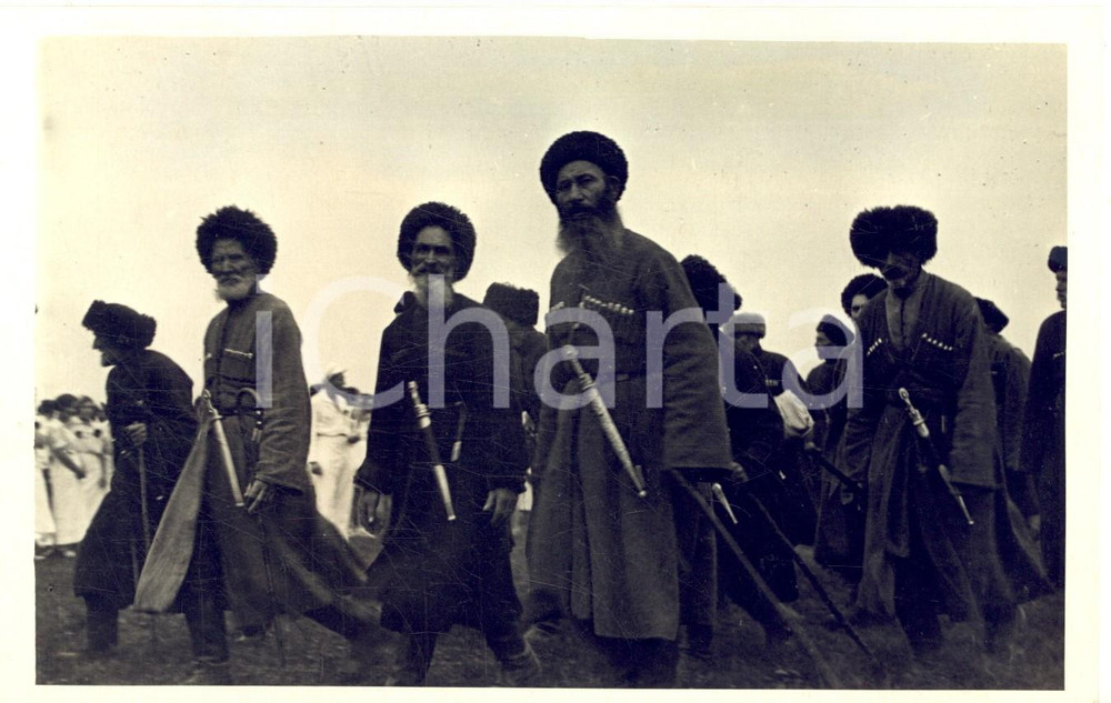 Fotografia d epoca originale 1935 VLADIKAVKAZ OSSEZIA Kolchoznik festeggiano liberazione da Guardia Bianca 1