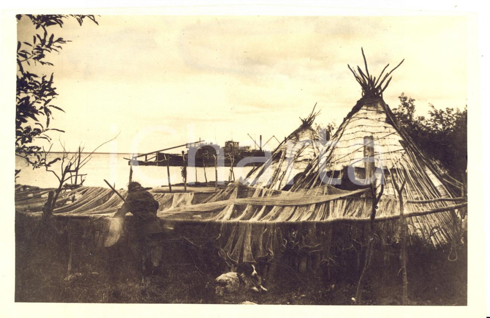 Fotografia d epoca originale 1929 URSS SIBERIA Fiume OB  Pescatori stendono le reti in un villaggio Foto 1