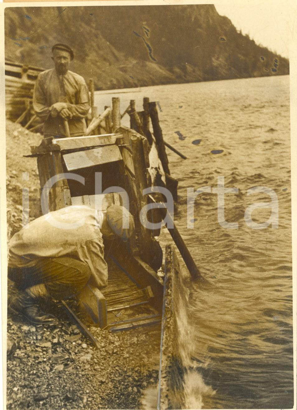 Fotografia d epoca originale 1931 SIBERIA ORIENTALE Lago BAJKAL  Cercatori d oro al lavoro Foto 12x17 cm 1