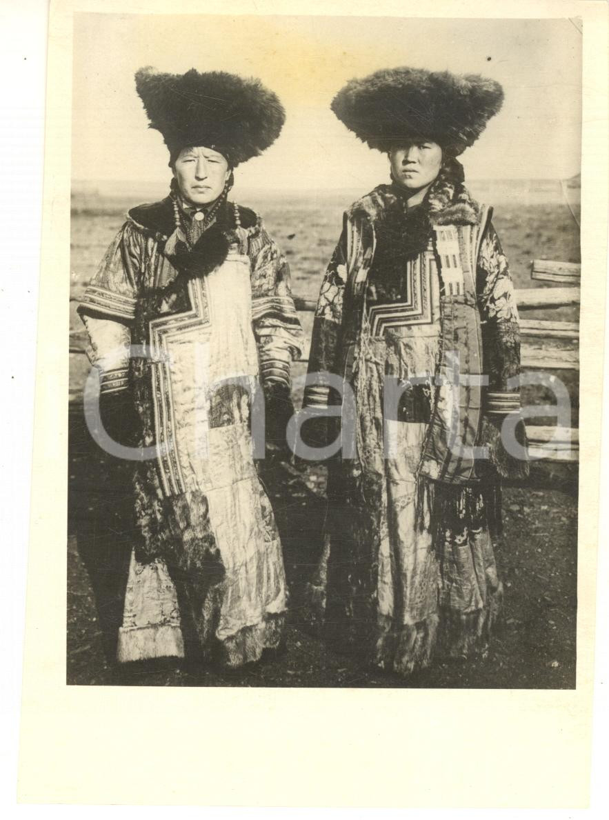 Fotografia d epoca originale 1930 ca CHAKASSIA URSS Donne nei loro abiti tradizionali  Foto 10x15 cm 1