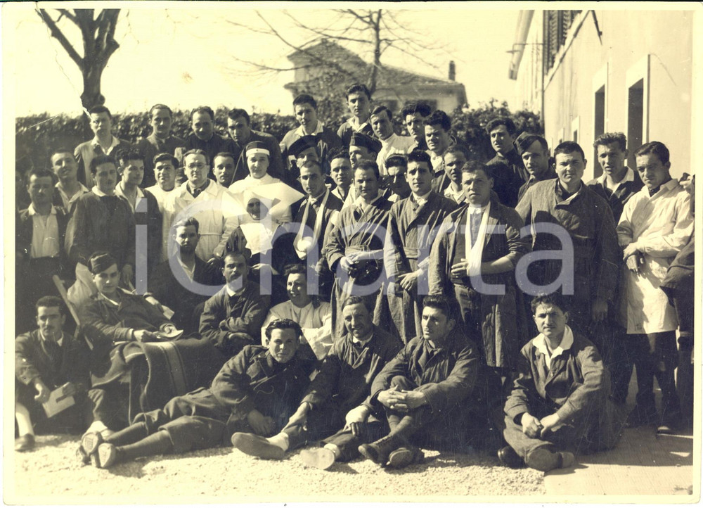 Fotografia d epoca originale 1941 WW2 SENIGALLIA Ospedale Militare  Soldati ricoverati  Foto DANNEGGIATA 1