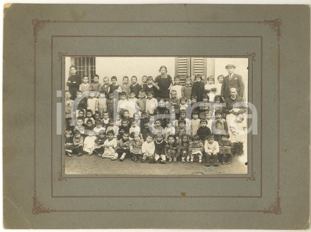 Fotografia d epoca originale 1925 ca MILANO Ritratto dei bambini di un istituto  Foto Demetrio ZEMA  23x17 1