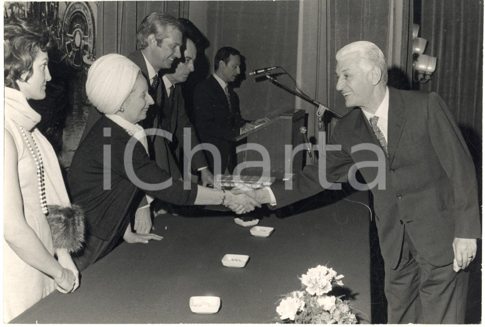 Fotografia d epoca originale 1985 ca MILANO Cerimonia del CORRIERE DELLA SERA  Premiazione Foto 24x16 1