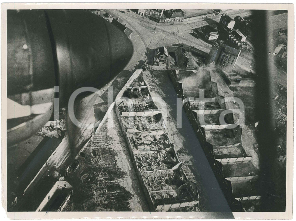Fotografia d epoca originale 1940 WW2 BELGIO ? Impianti industriali distrutti da bombardamento Luftwaffe 1
