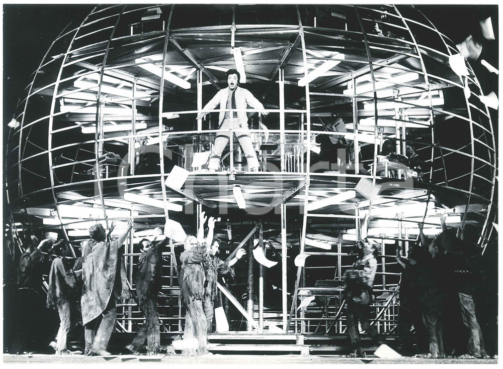 Fotografia d epoca originale 1971 Theater BONN  Pentheus di F. Valdambrini 2 Foto 24x18 cm 1