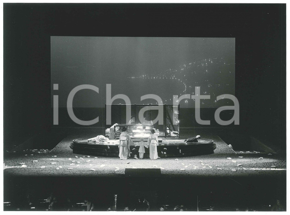 Fotografia d epoca originale 1975 ca MILANO TEATRO ALLA SCALA Madama Butterfly  Foto di scena 1 1