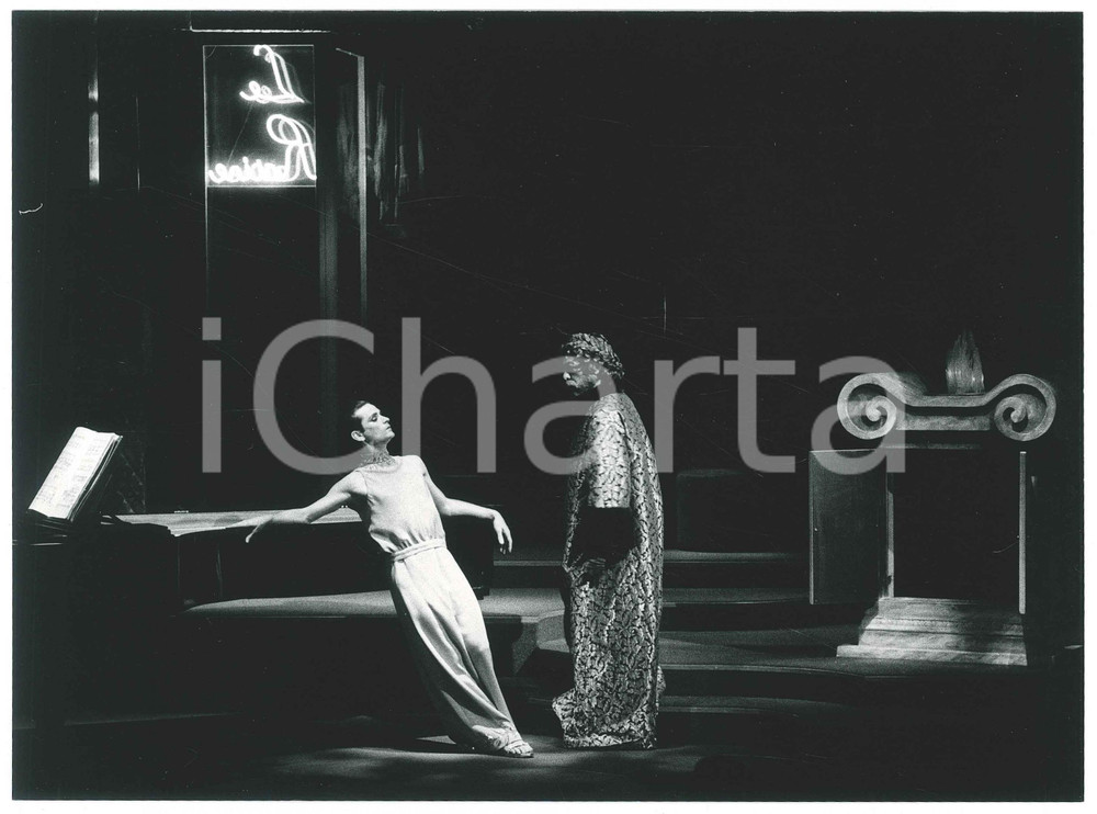 Fotografia d epoca originale 1980 MILANO TEATRO Piccola Scala  Le Racine  Giancarlo LUCCARDI Foto 1