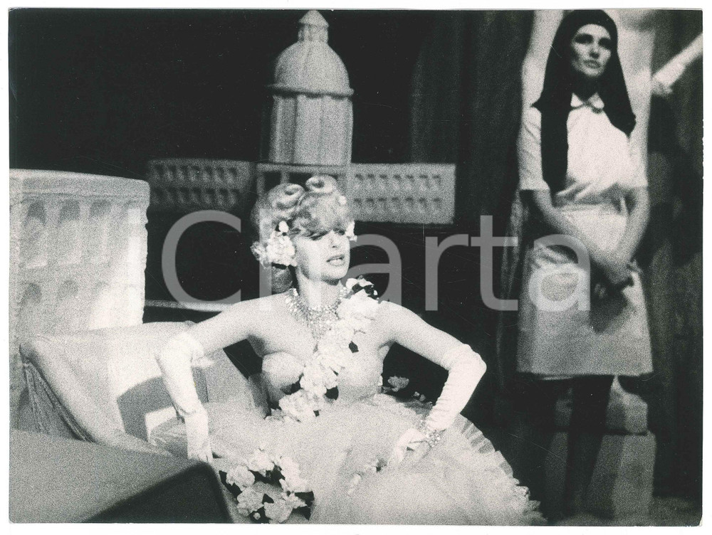 Fotografia d epoca originale 1971 ROMA TEATRO Eva Peron  Adriana ASTI Maria Grazia ANTONINI  Foto 1
