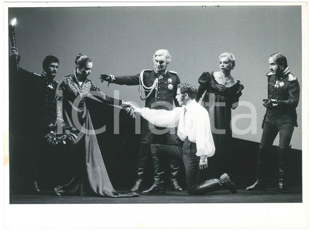 Fotografia d epoca originale 1983 Compagnia TEATRO ELISEO Principe di Homburg Regia Gabriele LAVIA Foto 1