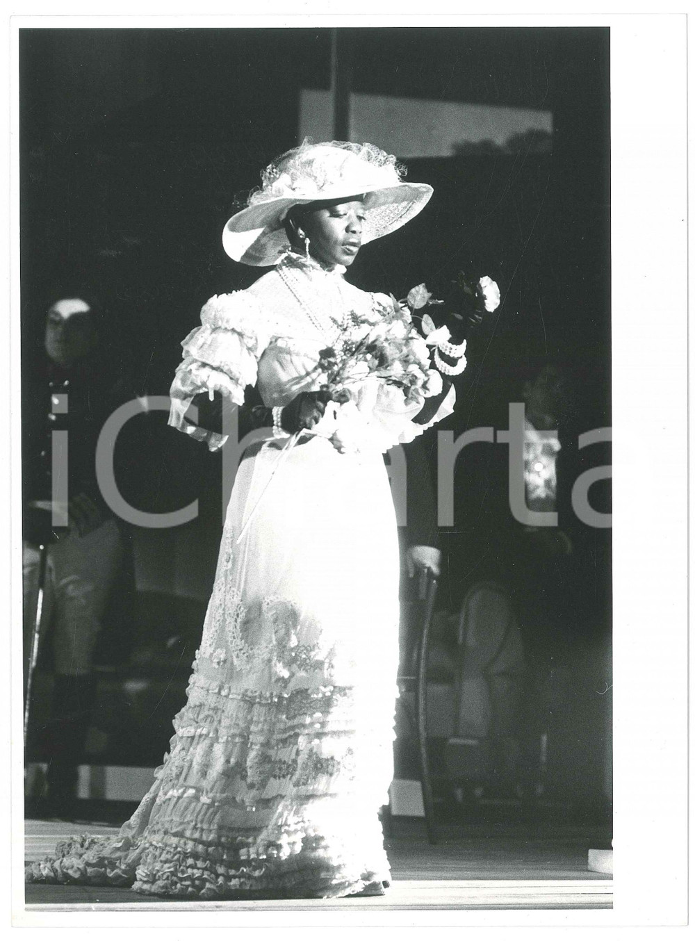 1983 TEATRO Irene OLIVER "La vedova allegra" di LEHAR - Regia Memé PERLINI *Foto