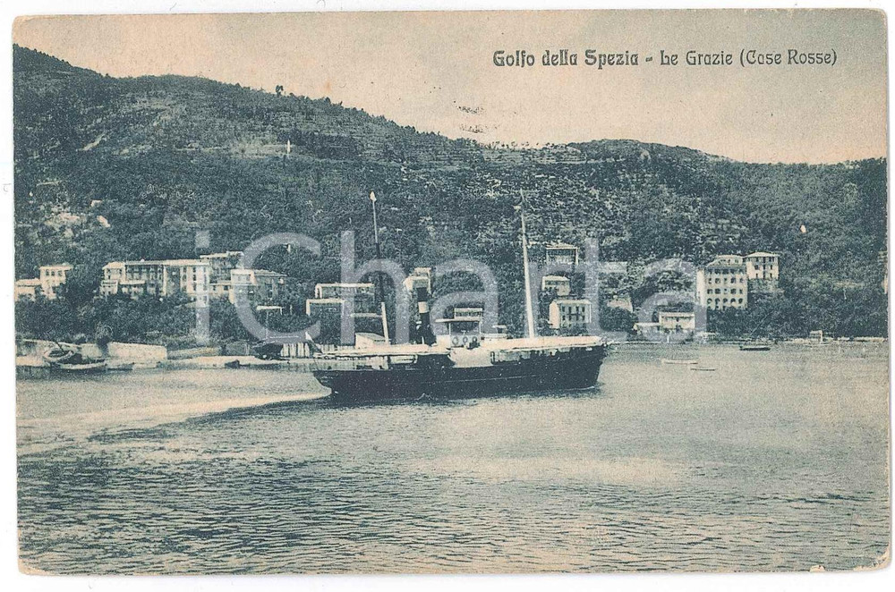 Cartolina originale da collezione 1925 GOLFO DELLA SPEZIA Nave davanti a Le Grazie Case Rosse  Cartolina FP VG 1