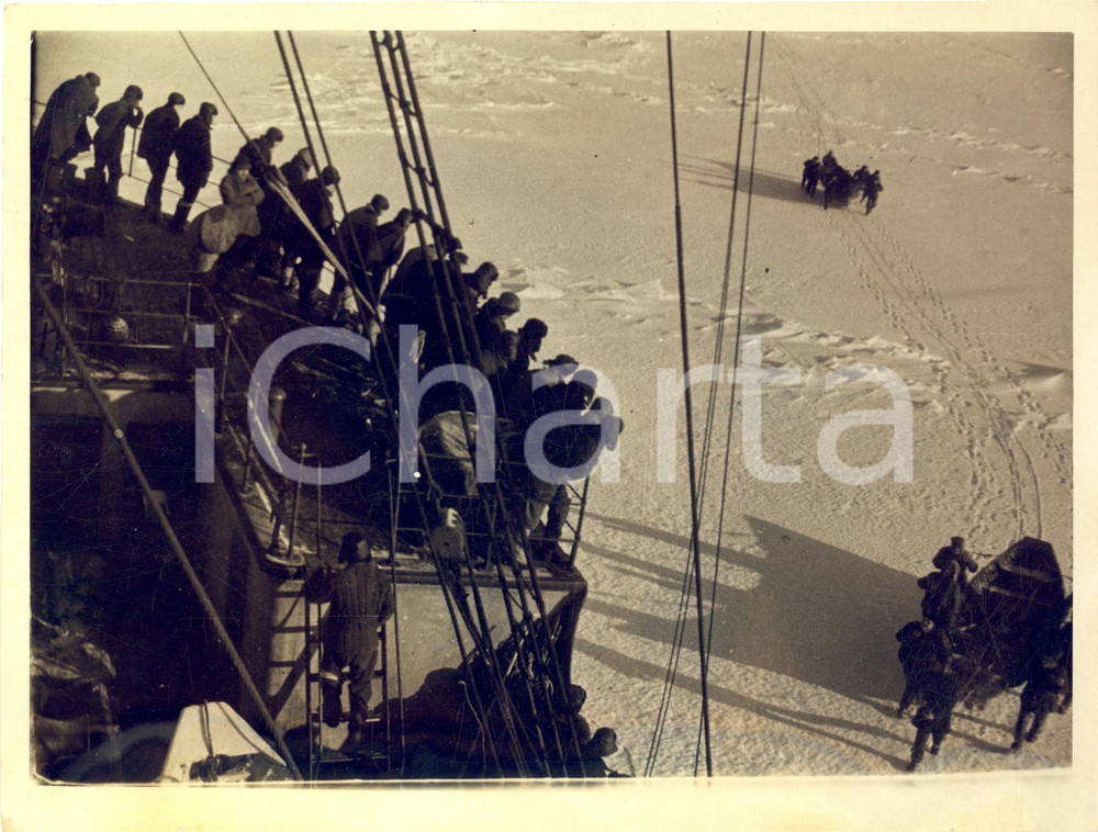 Fotografia d epoca originale 1936 EX URSS Peschereccio al lavoro nel mare ghiacciato  Foto ANIMATA 24x18 cm 1