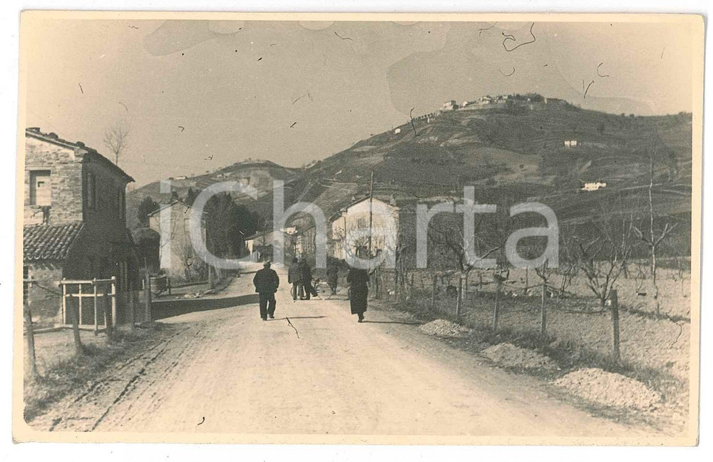 1940 ca RICCIONE - ENTROTERRA Panorama con abitanti - Fotografia 13x8 cm