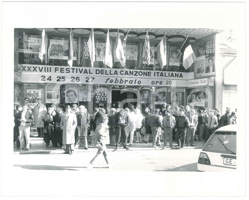 Fotografia d epoca originale 1988 38Â° FESTIVAL DI SANREMO  Ingresso del teatro ARISTON Fotografia 24x18 1