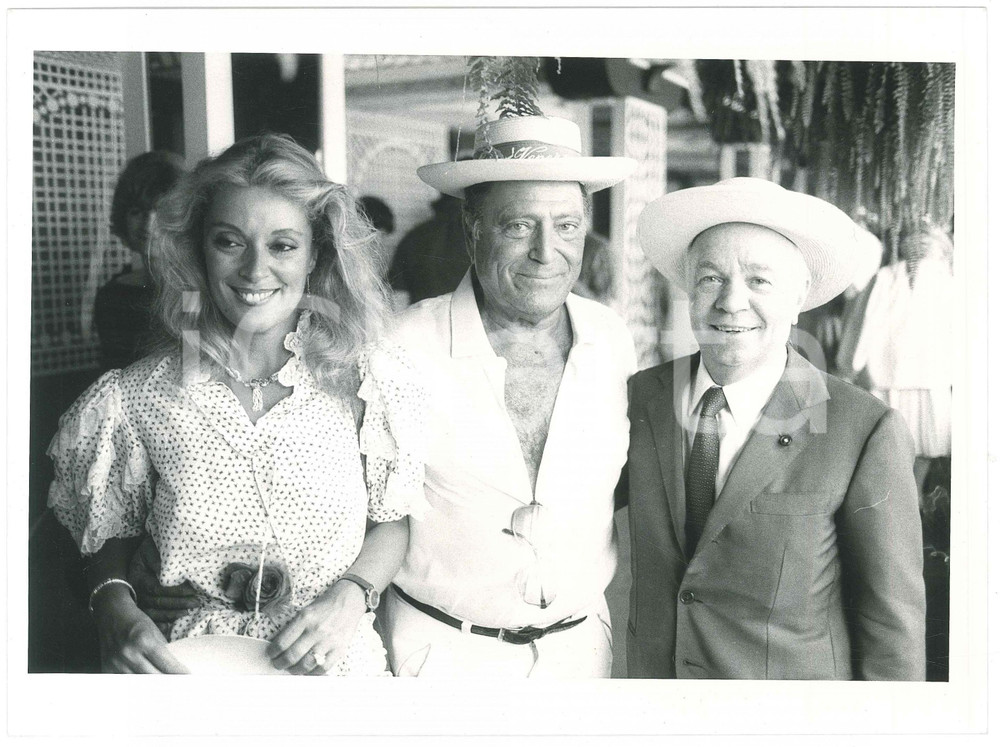 Fotografia d epoca originale 1985 ca s.l. VENEZIA CINEMA Silvana GIACOBINI Raf VALLONE Edilio RUSCONI  Foto 1