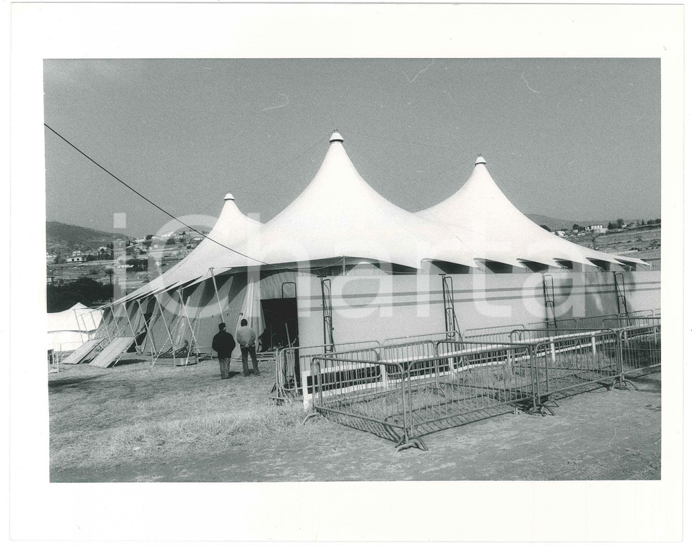Fotografia d epoca originale 1985 ca SANREMO  Veduta del PALAROCK  Esterno 3 Foto 25x20 cm 1