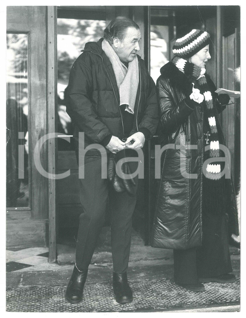 Fotografia d epoca originale 1971 SAINTMORITZ Henry FORD II Maria Cristina VETTORE AUSTIN 1 Photo 1