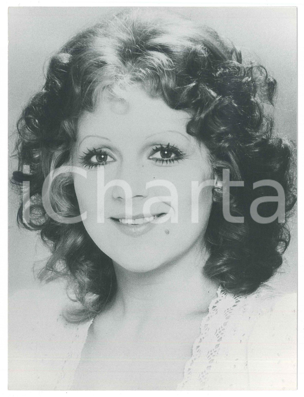 Fotografia d epoca originale 1975 ca COSTUME Cantante Orietta BERTI  Ritratto  Foto 18x24 cm 1