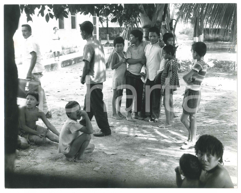 Fotografia d epoca originale 1970 ca COSTUME VENEZUELA Famiglia indigena  Foto 27x21 cm 1