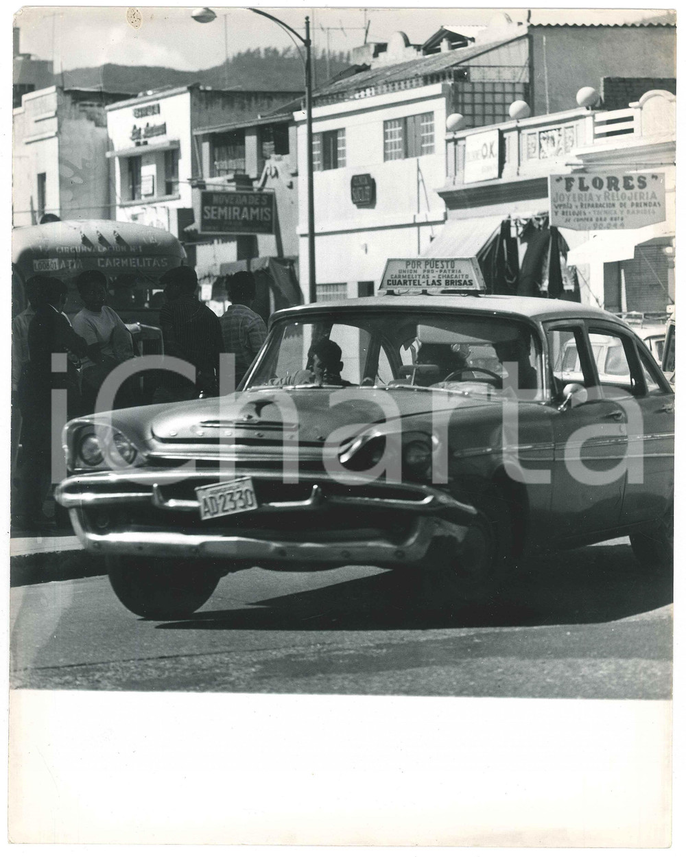 Fotografia d epoca originale 1970 ca COSTUME VENEZUELA Un taxi locale  Foto 24x30 cm 1