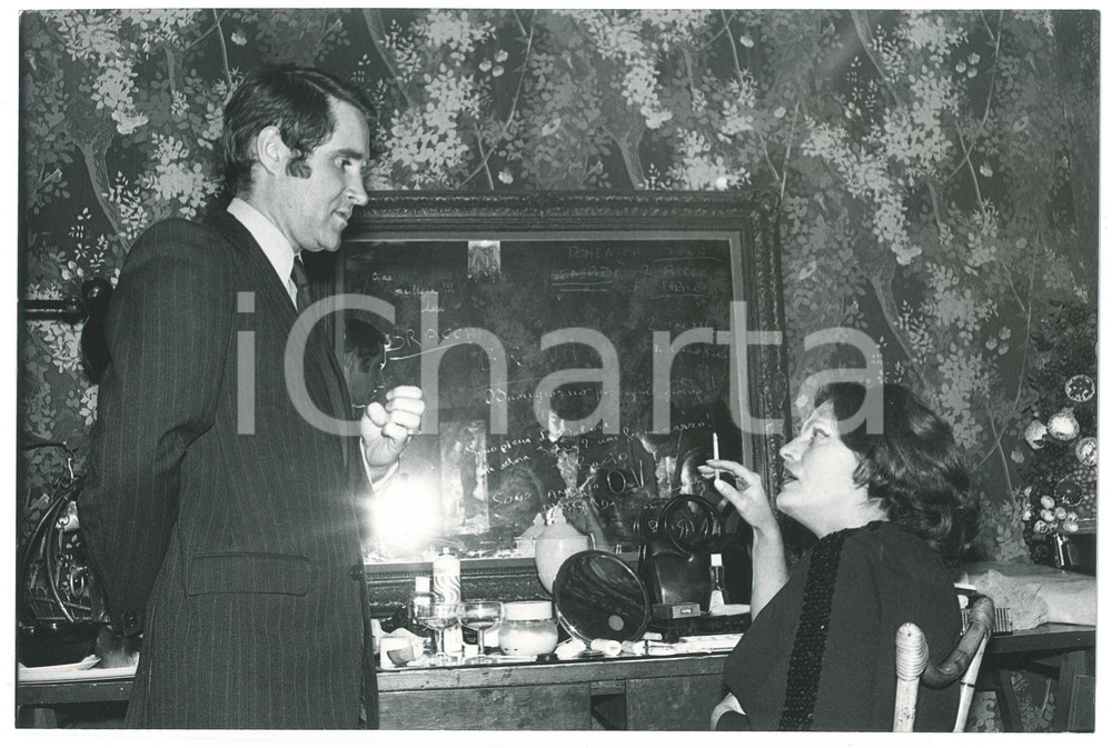 Fotografia d epoca originale 1975 ca s .l. Cantante Amalia RODRIGUES a una serata 2 Foto 30x20 1