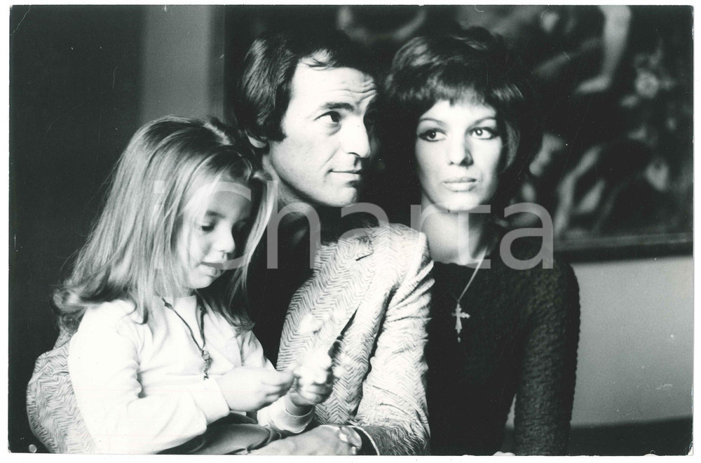 Fotografia d epoca originale 1975 ca COSTUME Iva ZANICCHI Antonio ANSOLDI con la figlia Michela Ritratto 4 1