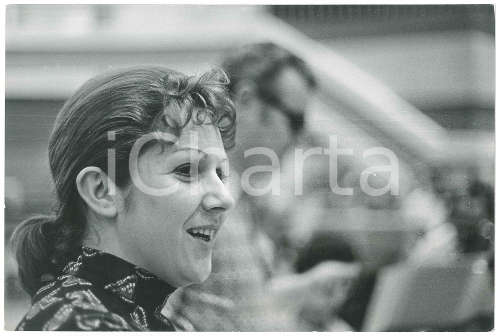 Fotografia d epoca originale 1970 ca COSTUME ITALIA Orietta BERTI  Ritratto  Fotografia 30x20 cm 1