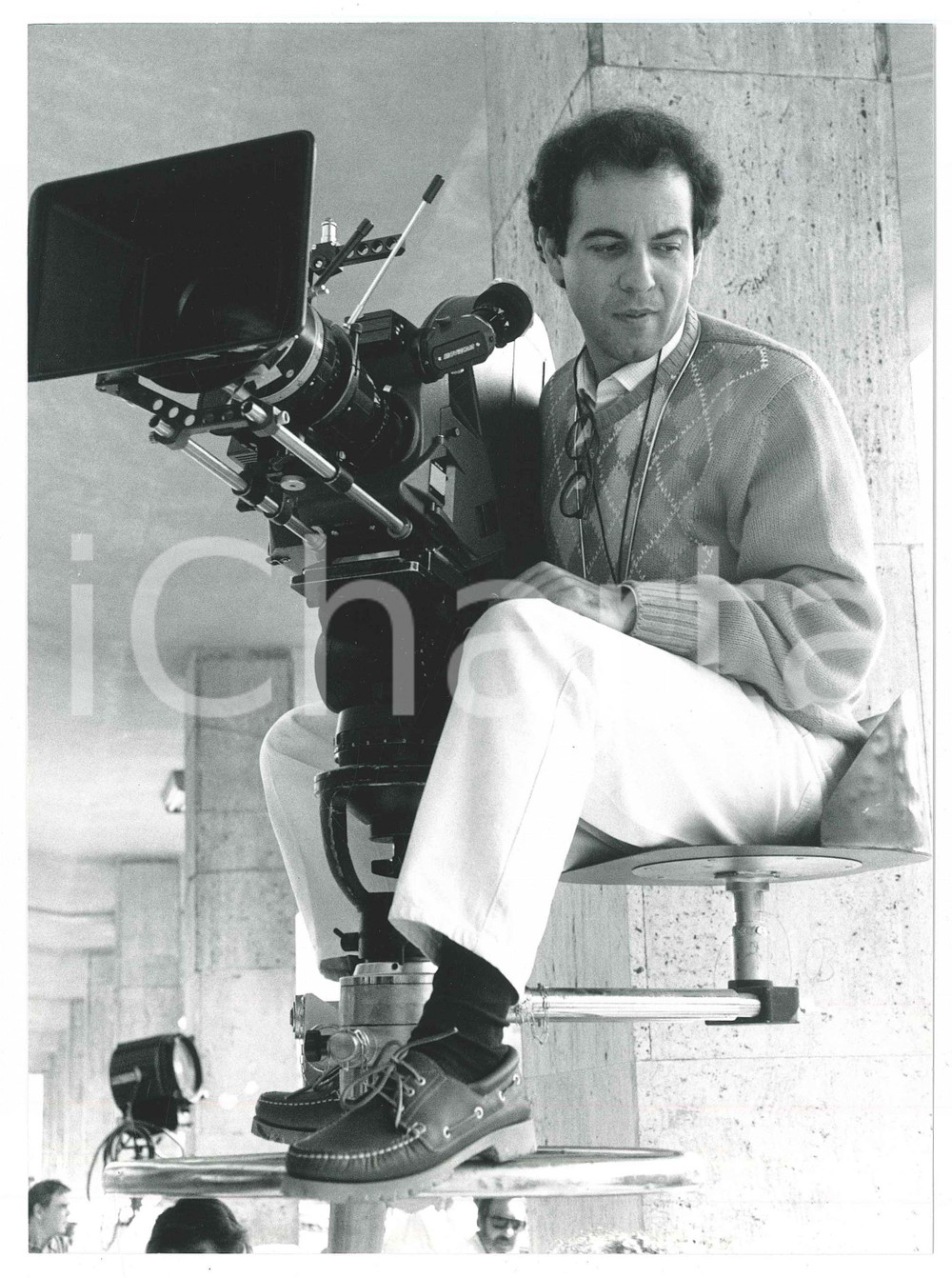 Fotografia d epoca originale 1985 ca CINEMA Regista Giuseppe TORNATORE sul set  Foto 17x24 cm 1