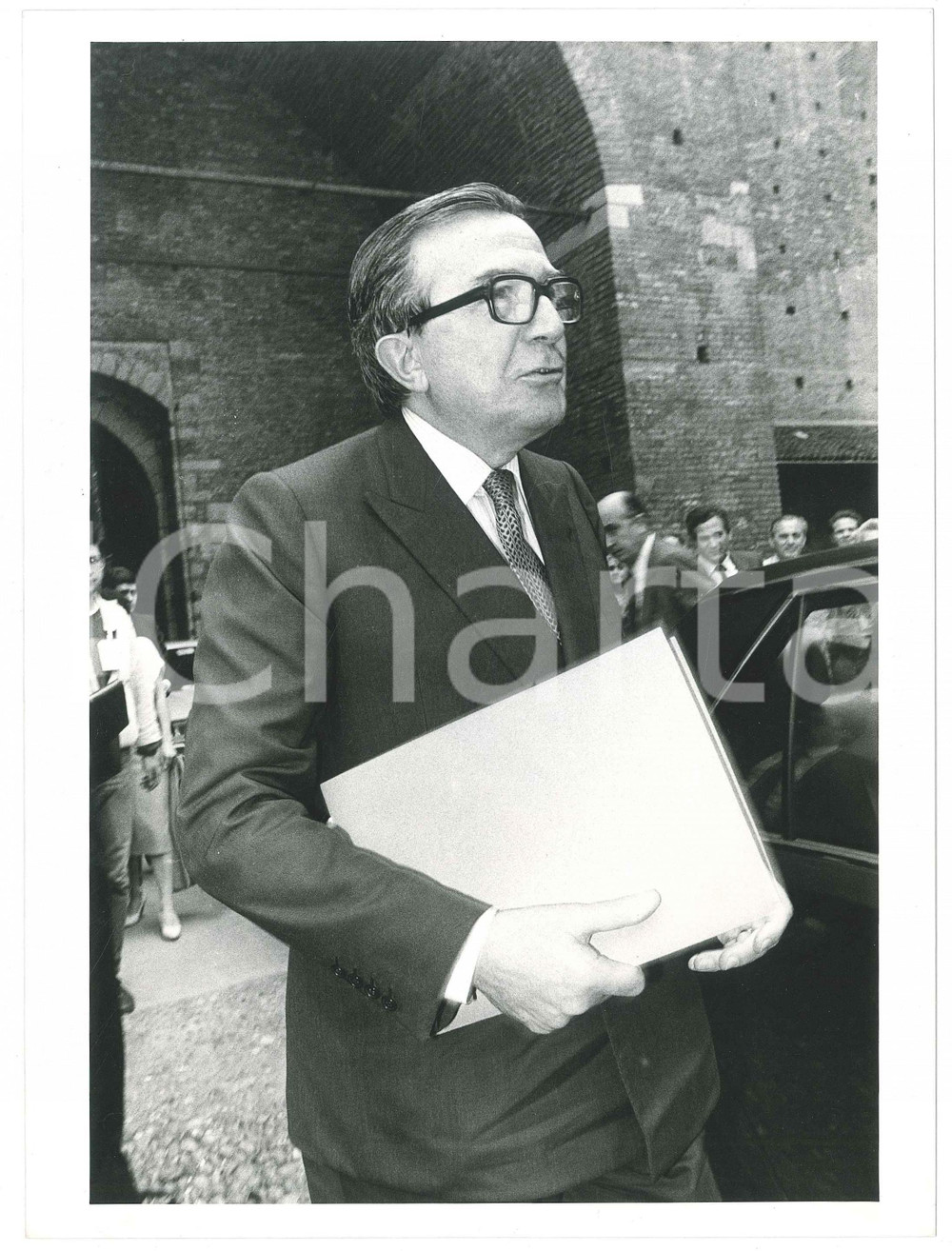 Fotografia d epoca originale 1985 MILANO Castello Sforzesco  DC  Giulio ANDREOTTI 2 Foto 18x24 1