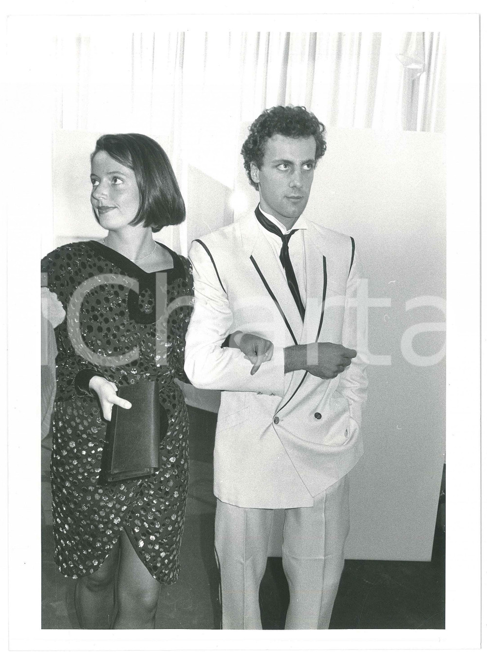 Fotografia d epoca originale 1985 ca ITALIA COSTUME  Laura LATTUADA e Franco SCELSI a una serata 2 Foto 1