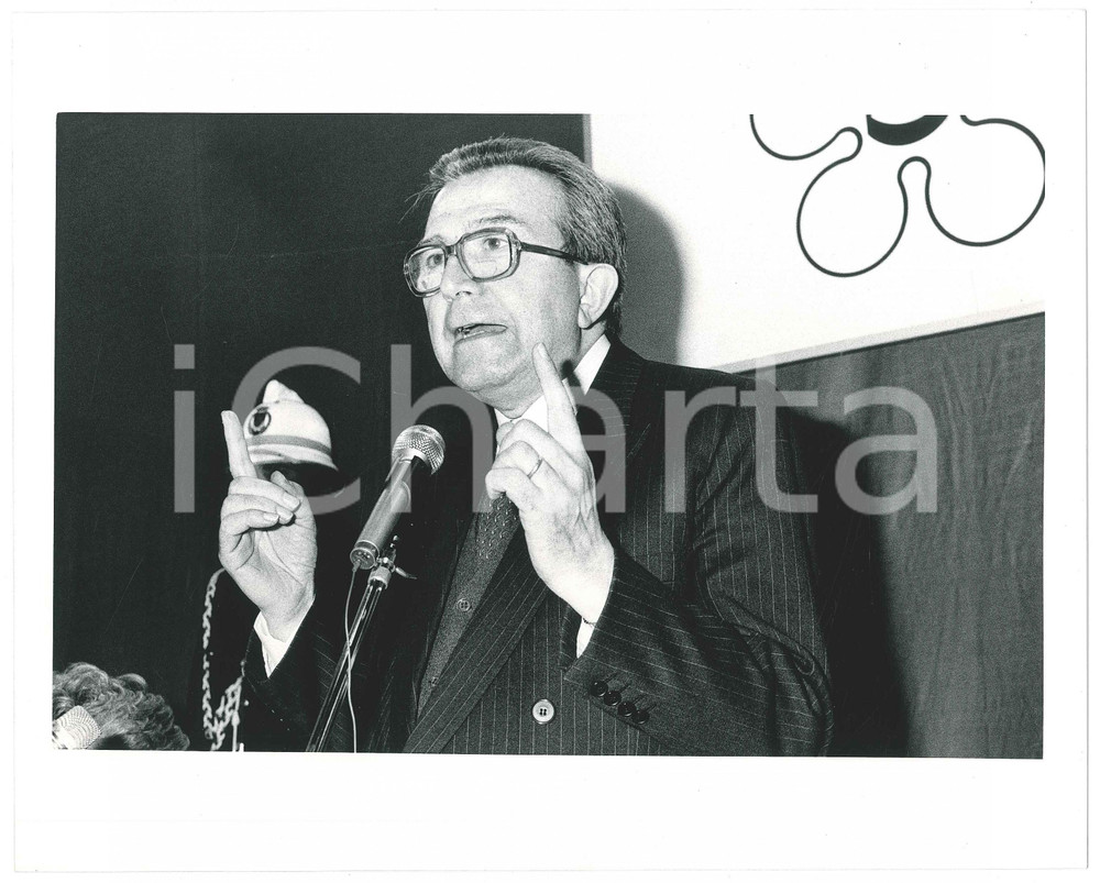 Fotografia d epoca originale 1985 ca ITALIA  POLITICA  Discorso di Giulio ANDREOTTI Foto 24x18 cm 1