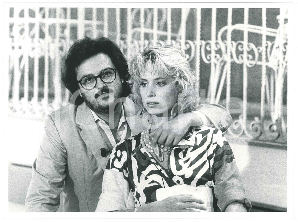 Fotografia d epoca originale 1985 RAI UNO Italia mia Gigi MARZULLO Jinny STEFFAN 1 Foto 24x18 cm 1