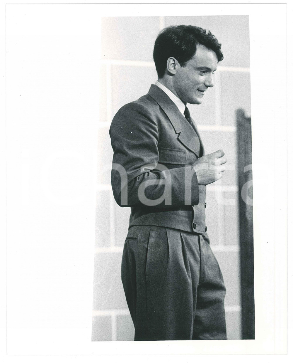 Materiale cinematografico d’epoca 1985 ca ITALIA  MUSICA Massimo RANIERI Ritratto del cantante  Foto 20x25 2 1