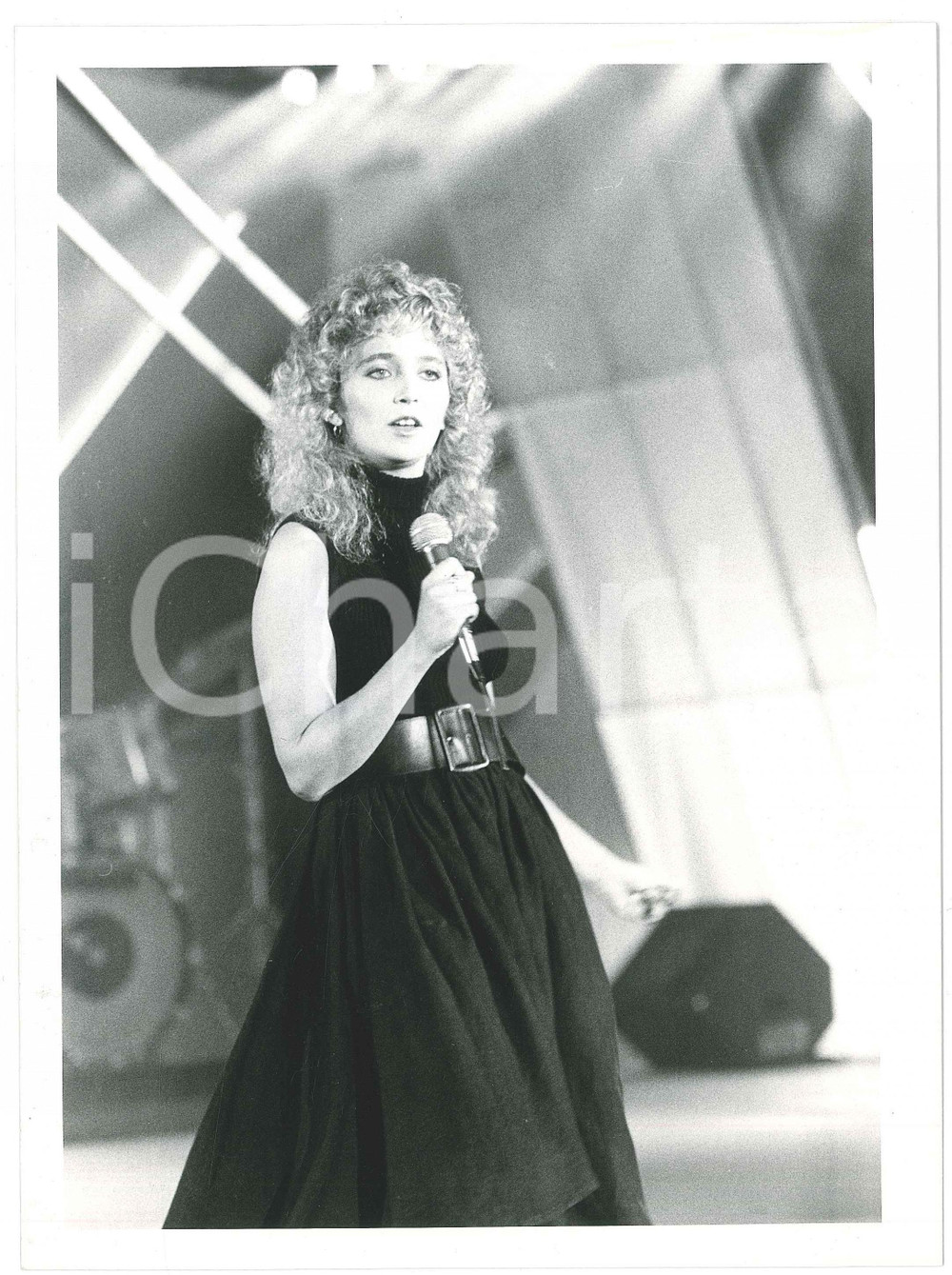 Fotografia d epoca originale 1985 ca MUSICA Rossana CASALE Ritratto della cantante  Foto 24x18 cm 3 1