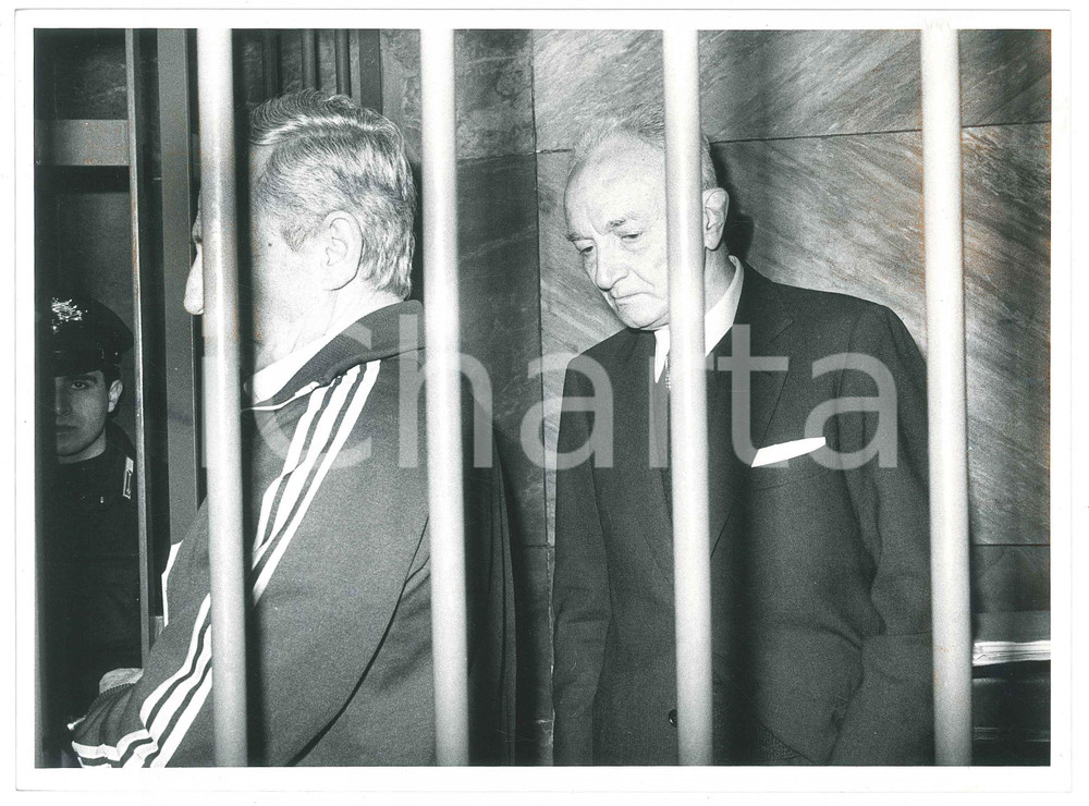 Fotografia d epoca originale 1985 ca MILANO Processo AMBROSOLI Roberto VENETUCCI Michele SINDONA Foto 24x17 1