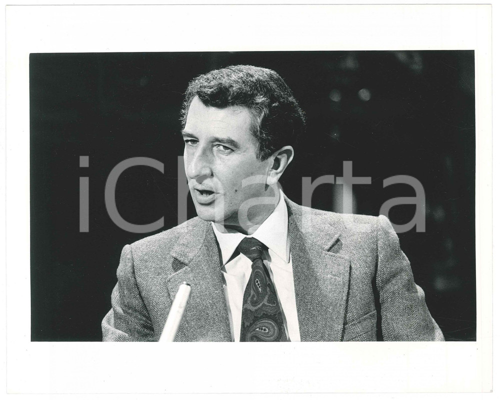 Fotografia d epoca originale 1985 ca TELEVISIONE Corrado AUGIAS Ritratto  Foto 25x20 cm 1