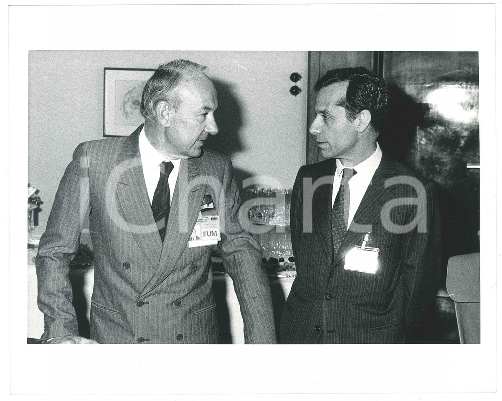 Fotografia d epoca originale 1986 MILANO Comitato Agenti di Cambio  Ettore FUMAGALLI Luigi TOSATO Foto 25x20 1