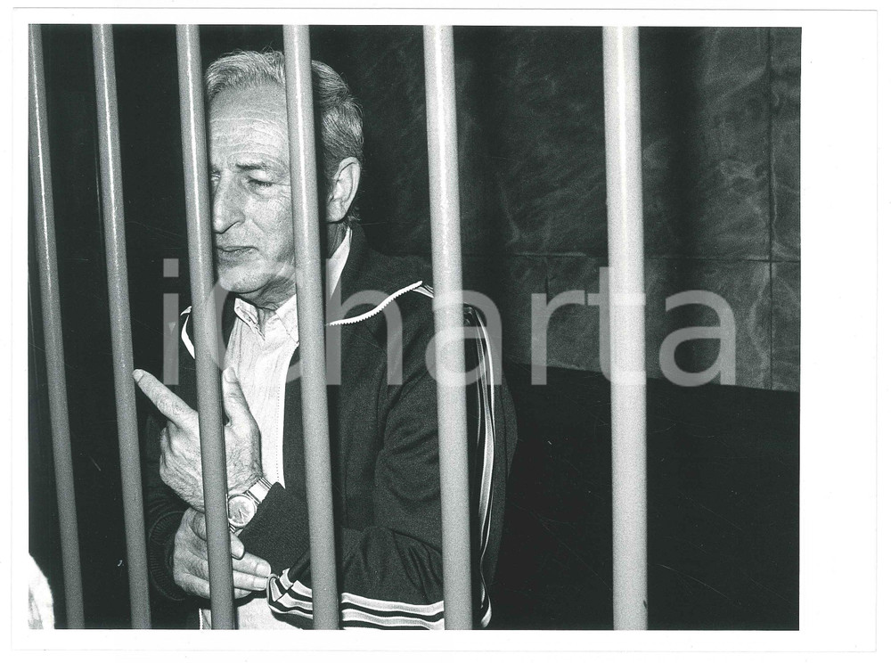 Fotografia d epoca originale 1985 ca MILANO Processo AMBROSOLI Roberto VENETUCCI Foto 24x17 cm 1 1