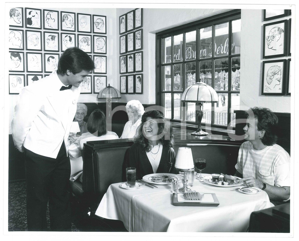 Fotografia d epoca originale 1988 DISNEY  MGM STUDIOS Hollywood s Vine Street BROWN DERBY Photo 25x20 1