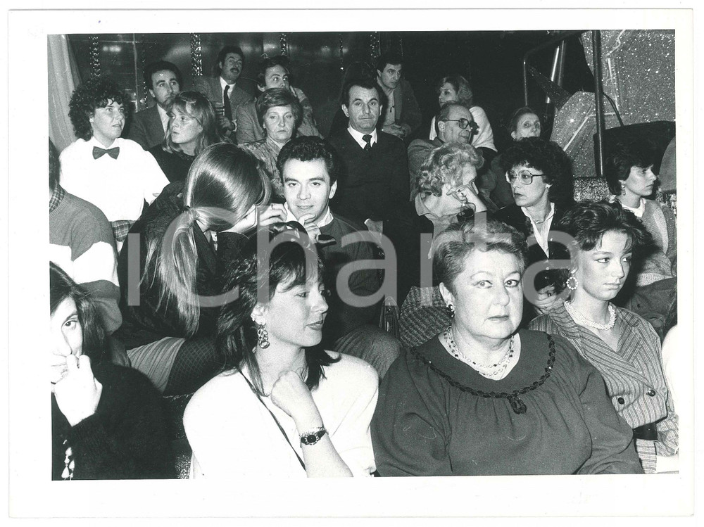 Fotografia d epoca originale 1985 ca ITALIA  COSTUME Daniela GOGGI con la mamma Costanza  Foto 24x18 1
