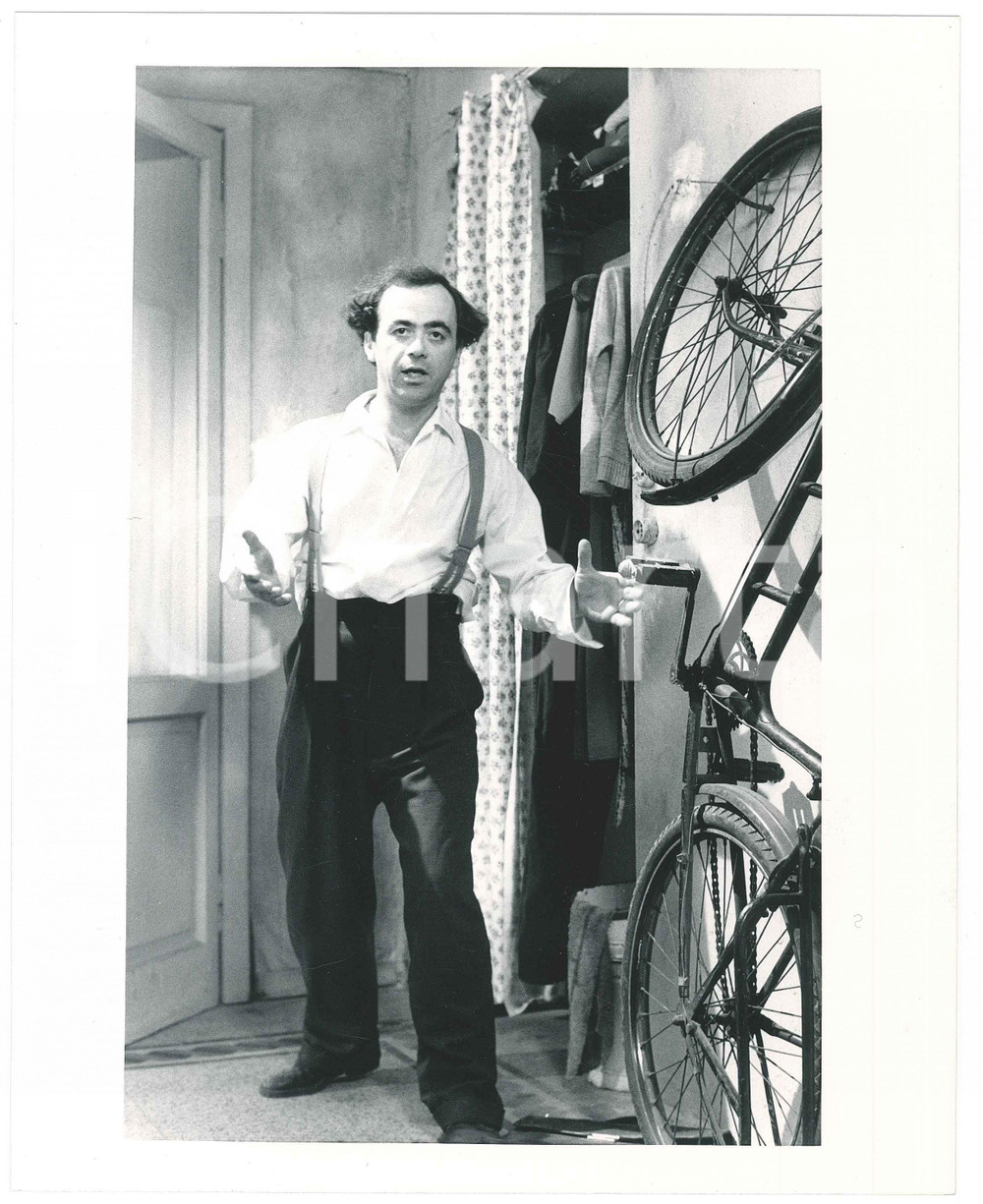 Fotografia d epoca originale 1988 CINEMA Ladri di saponette Maurizio NICHETTI Ritratto con bicicletta 5 1