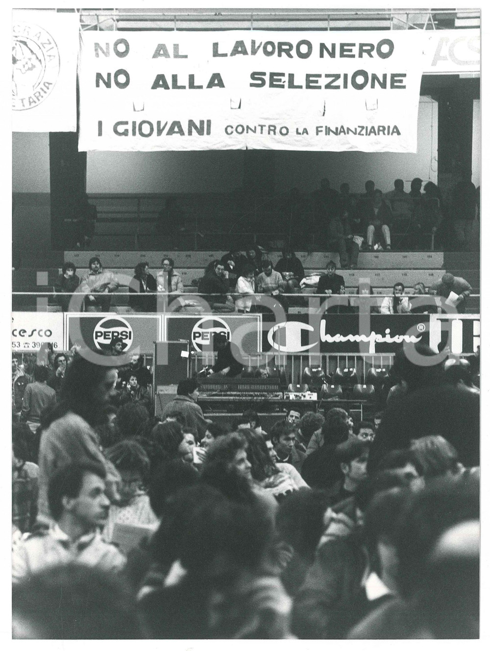 Fotografia d epoca originale 1985 ca MILANO Manifestazione operaia contro la finanziaria CDF MICHELIN Foto 1 1