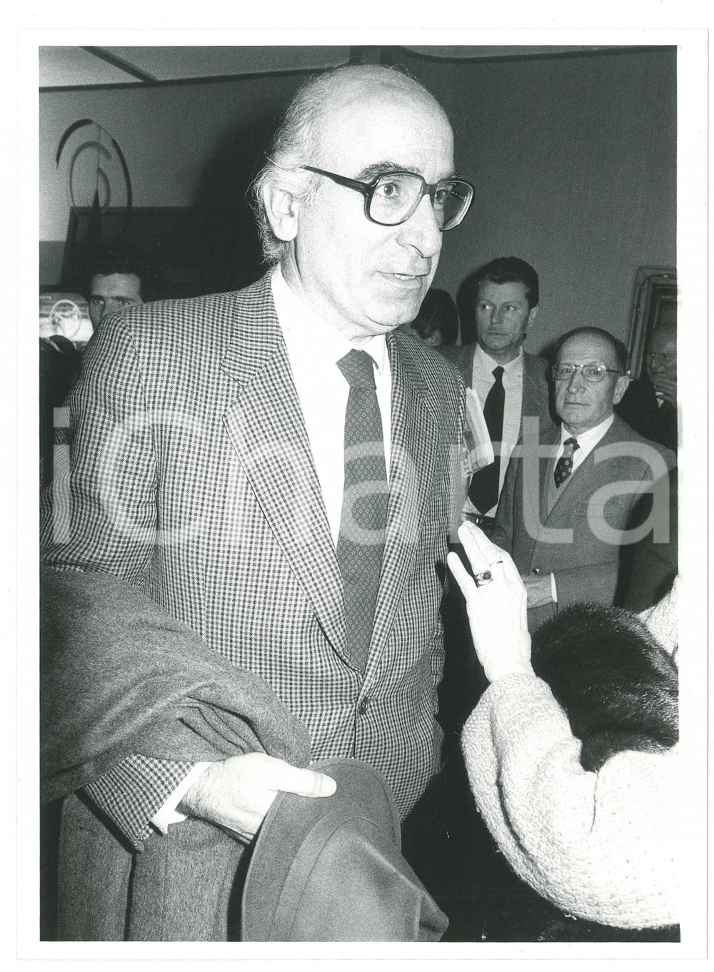 Fotografia d epoca originale 1985 ca DEMOCRAZIA CRISTIANA Cesare GOLFARI Politico DC Foto 18x24 cm 1