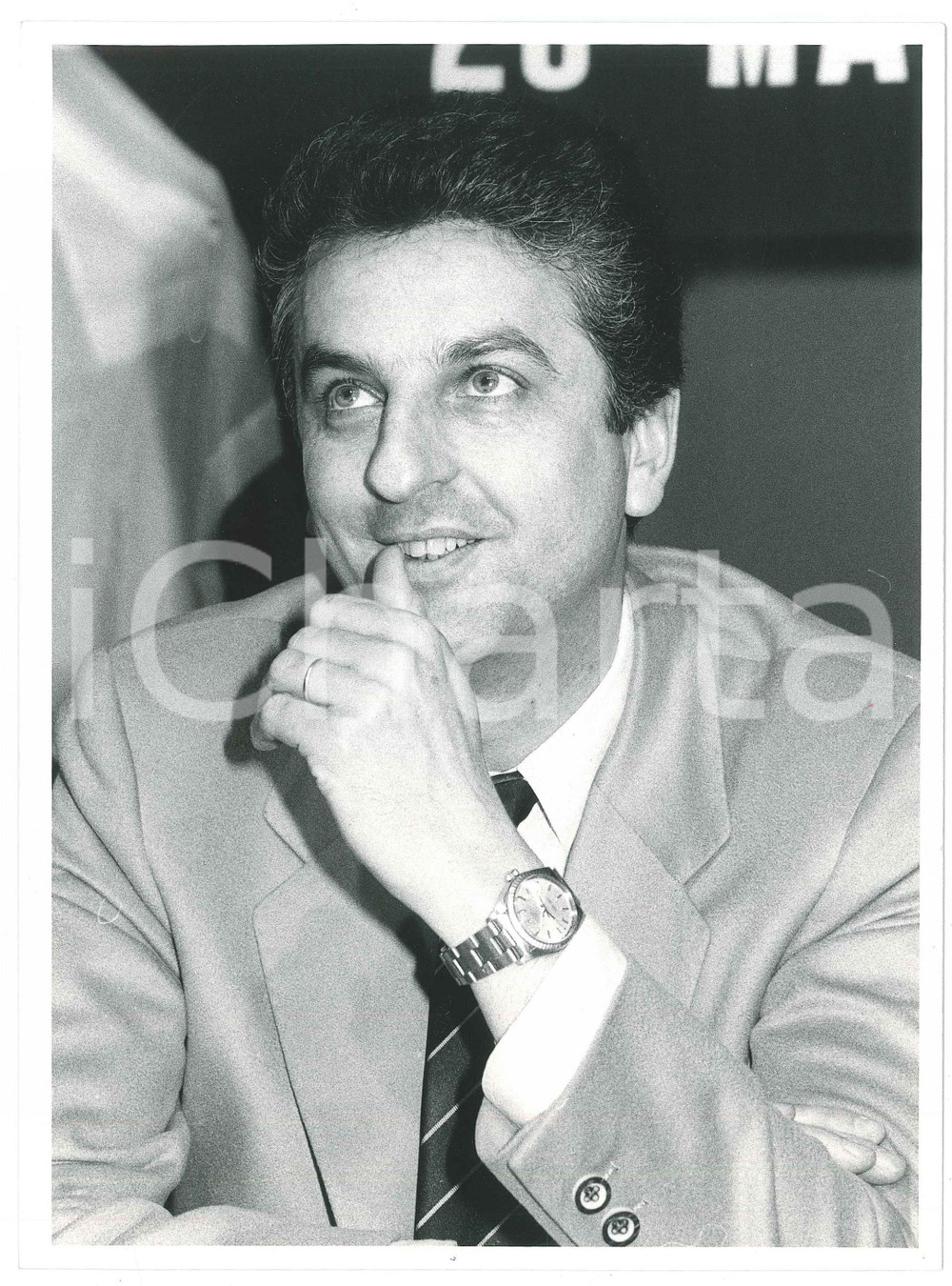 Fotografia d epoca originale 1985 ca PARTITO SOCIALISTA Ugo FINETTI Ritratto del politico PSI Foto 24x18 cm 1
